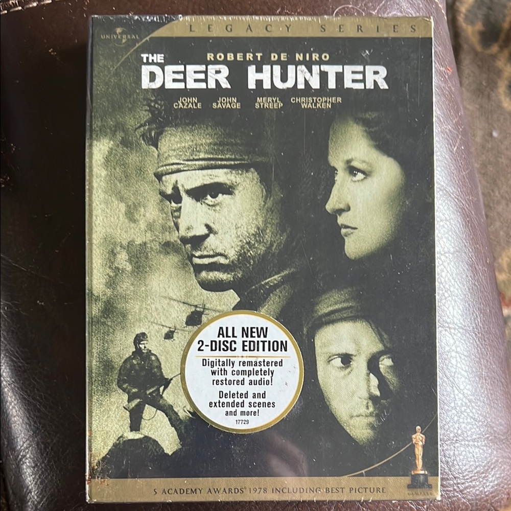 The Deer Hunter, Robert DeNiro. 2 Disc DVD with deleted and extended scenes. New